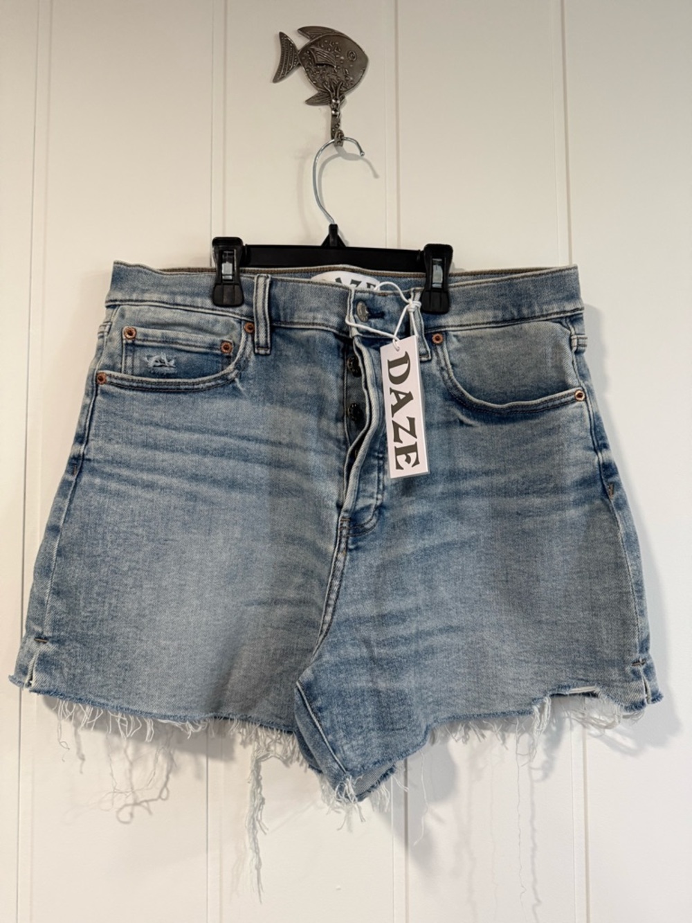 DAZE Women's Light Blue Denim Jean Shorts